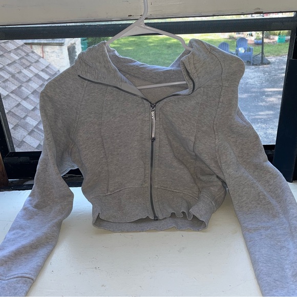 lululemon athletica Sweaters - Lululemon Scuba Full Zip Cropped Hoodie *SIZE 4*